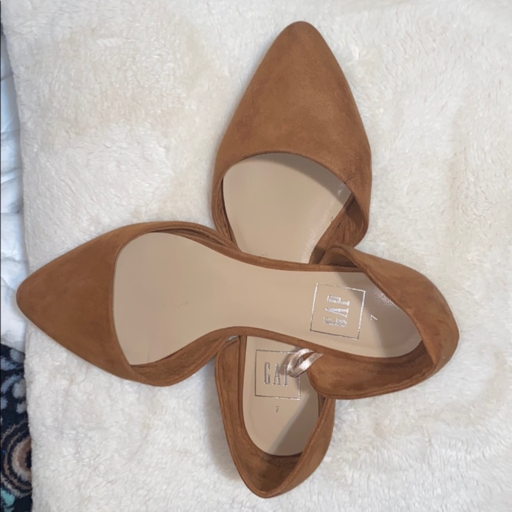 Size 7 slip on shoes from the Gap. Gently used
